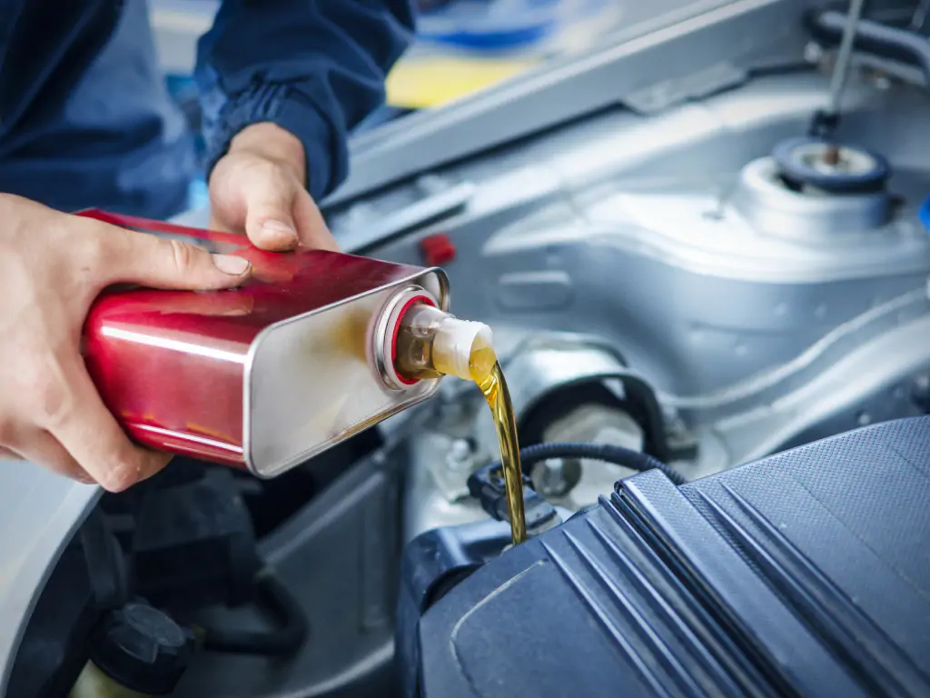 Keep Your Car Running Smoothly Oil Change Services in Woodstock, Ontario