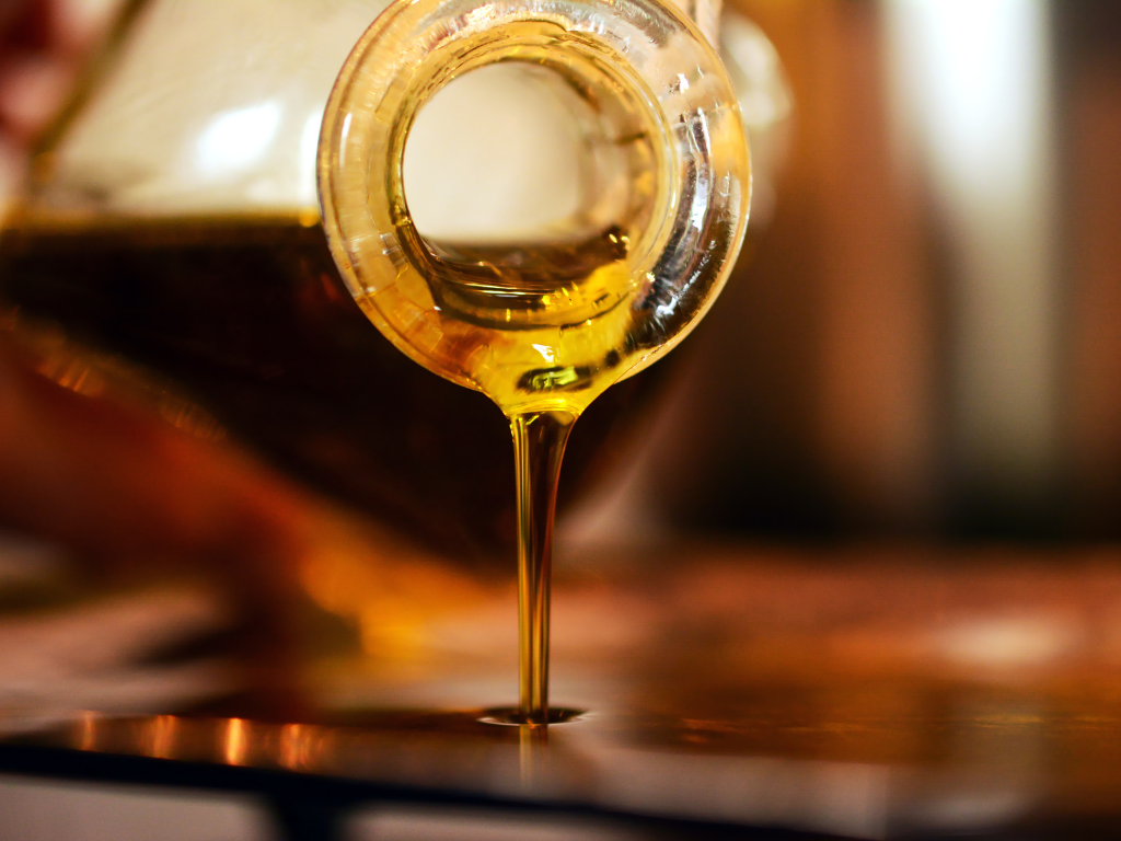 Beat the Heat: How Synthetic Oil Protects in Summer Traffic